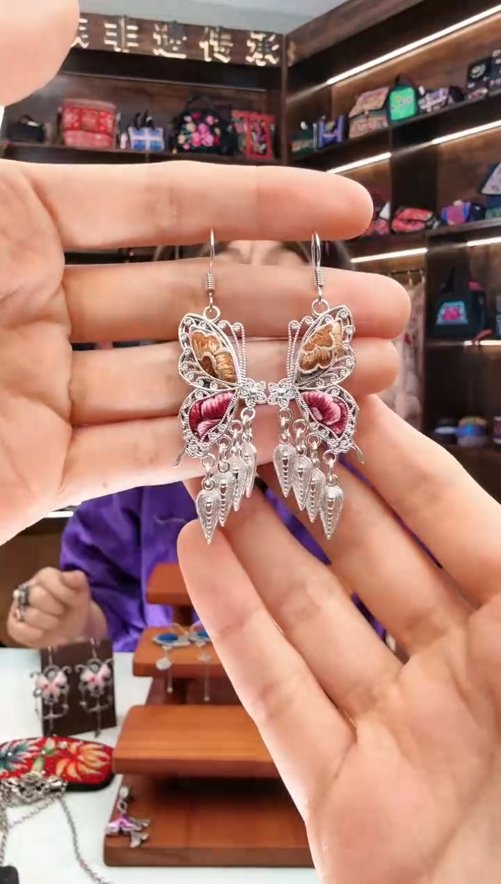 【闪购商品】织绣198蚩梦苗族古绣