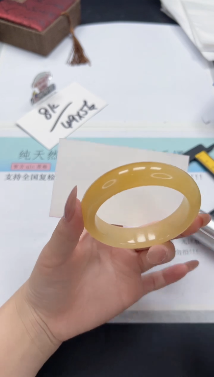 【闪购商品】石英质玉手镯未镶嵌A327-56