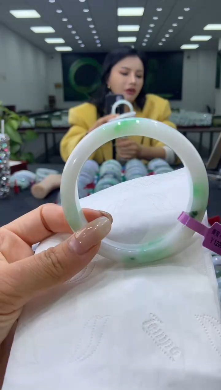 未镶嵌手镯翡翠00006841