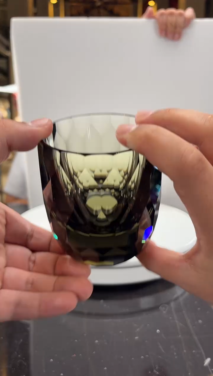 摆件秋草绿威士忌杯