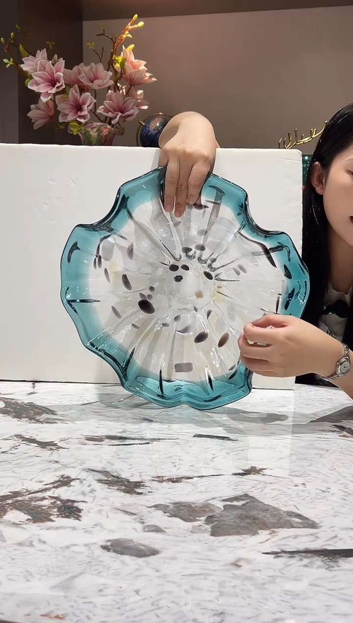蓝色荷叶果盘 现货