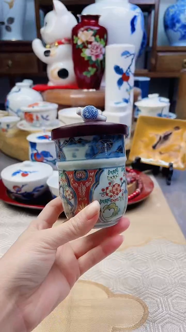 【闪购商品】盘日产手绘青花盖杯（微微瑕）