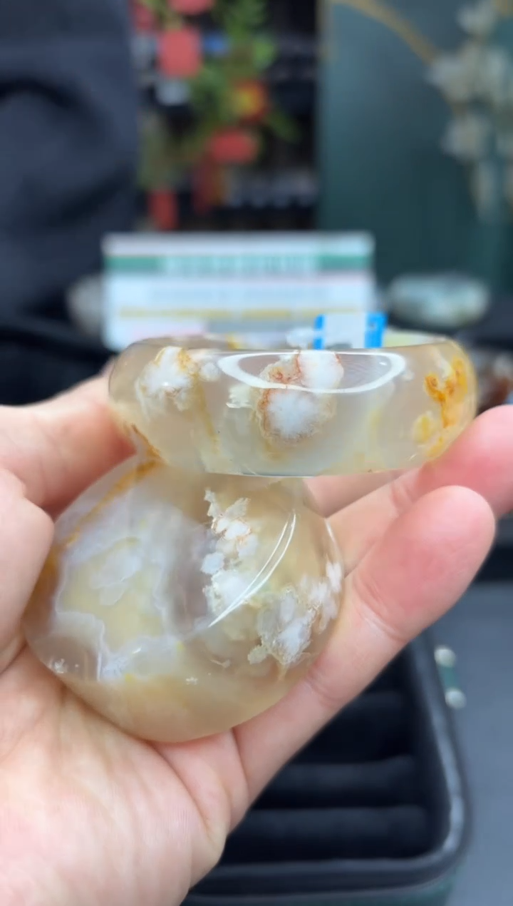 【闪购商品】石英质玉手镯未镶嵌660（55圈赠送镯心）