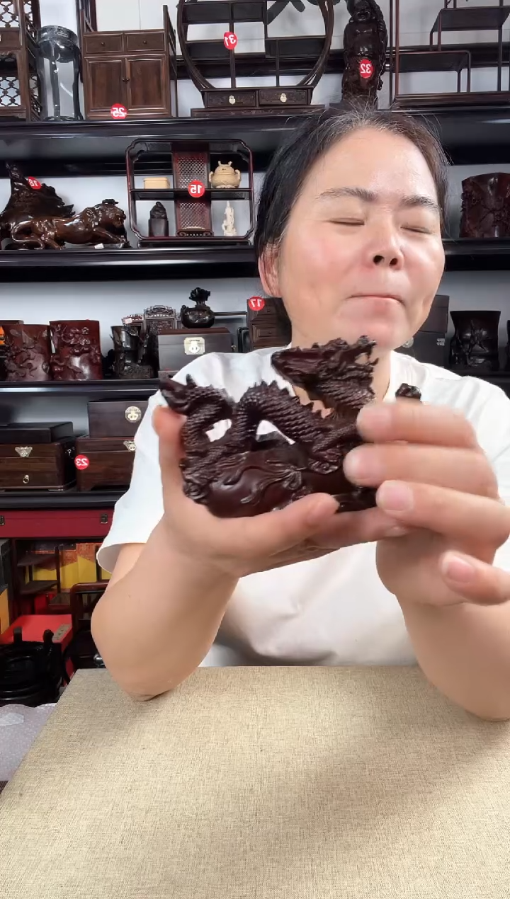 木小龙老李红木工艺品