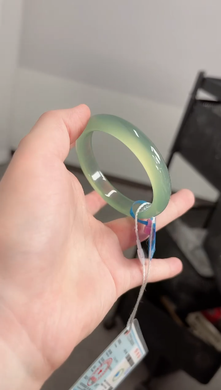 玛瑙/玉髓手镯未镶嵌58圈