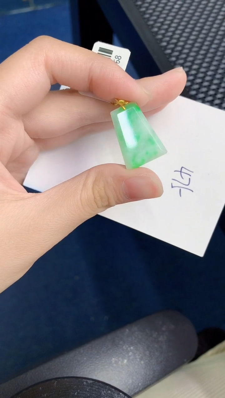 【闪购商品】翡翠颈饰18K金镶嵌000000000