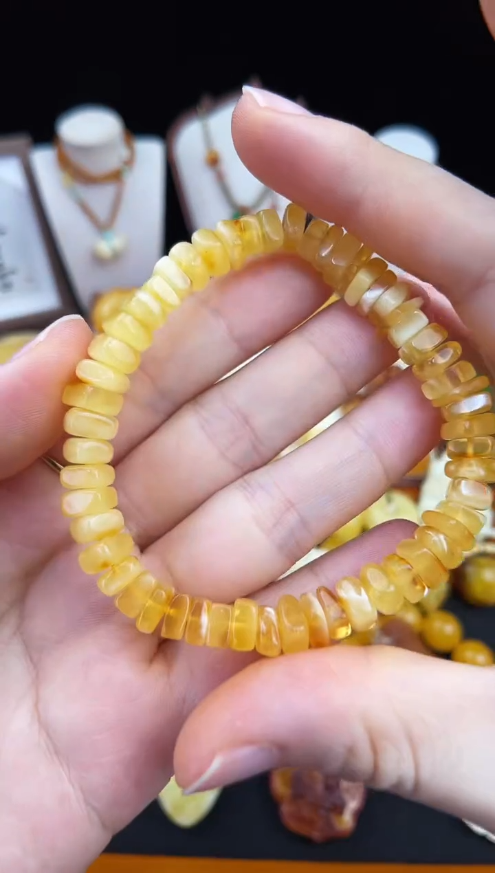 琥珀未镶嵌珠宝奇石柒月