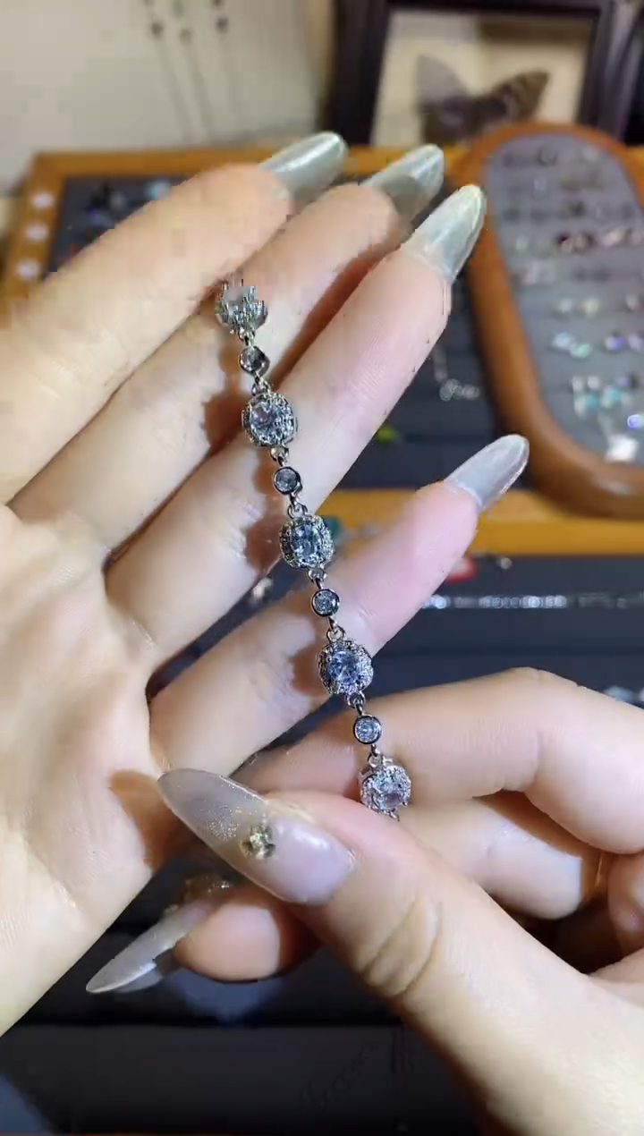 【闪购商品】水晶手链银S925镶嵌A18  