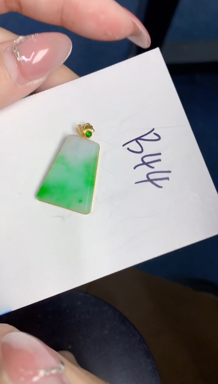 【闪购商品】翡翠颈饰18K金镶嵌000000000