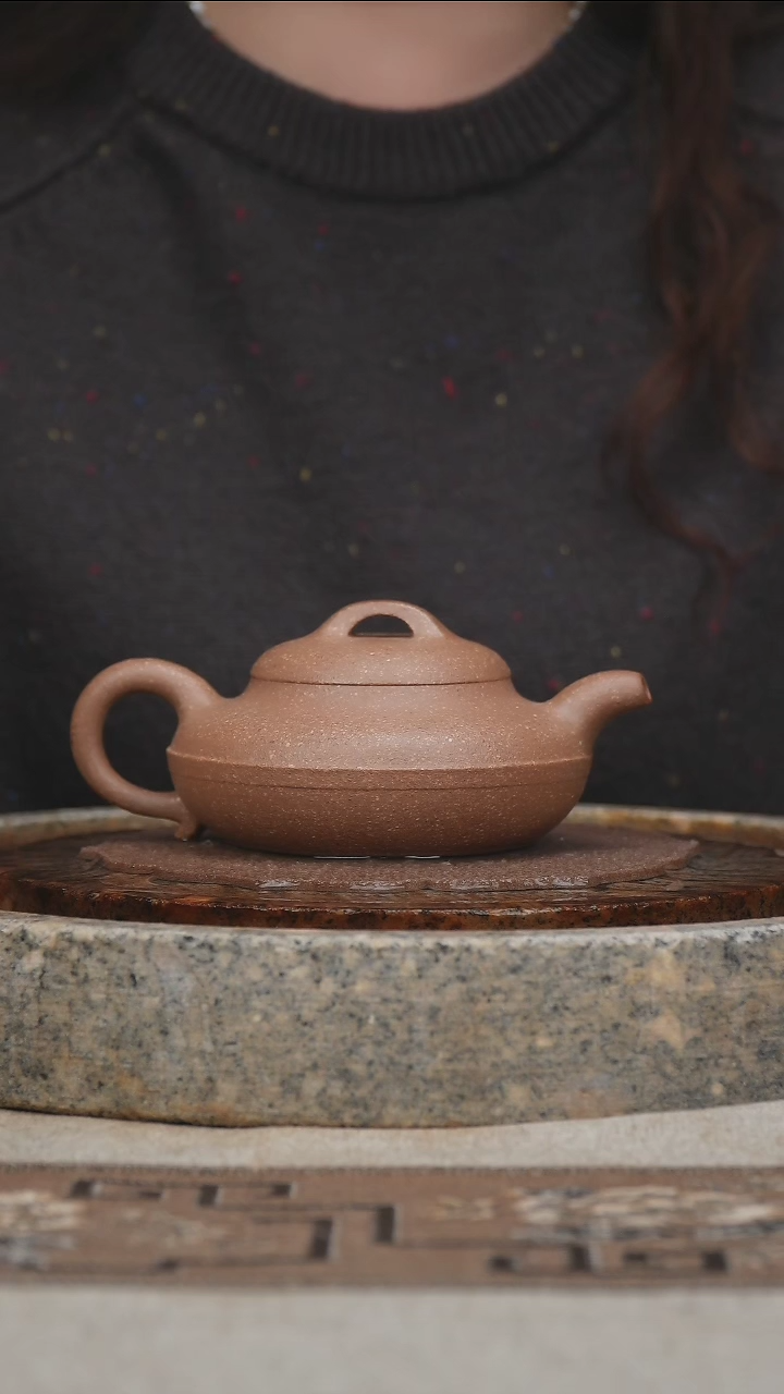 【闪购商品】紫砂茶壶冷金黄线圆壶170cc