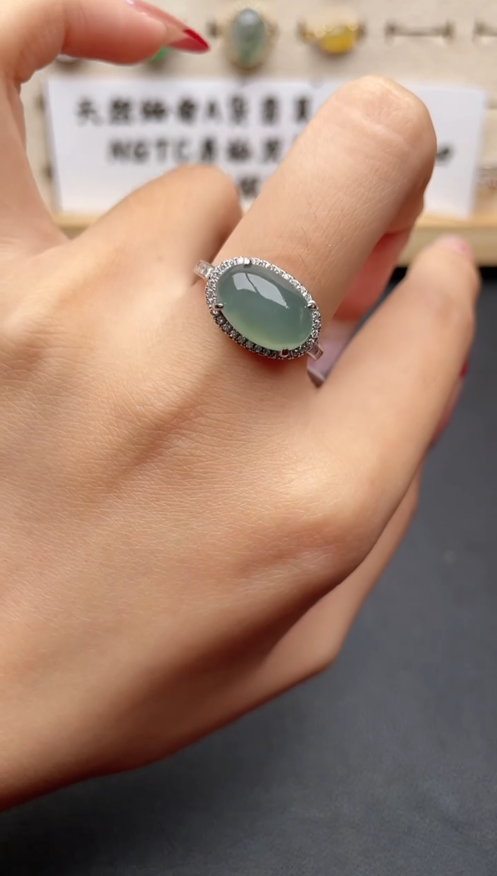 【闪购商品】翡翠戒指银S925镶嵌一物一证一礼盒