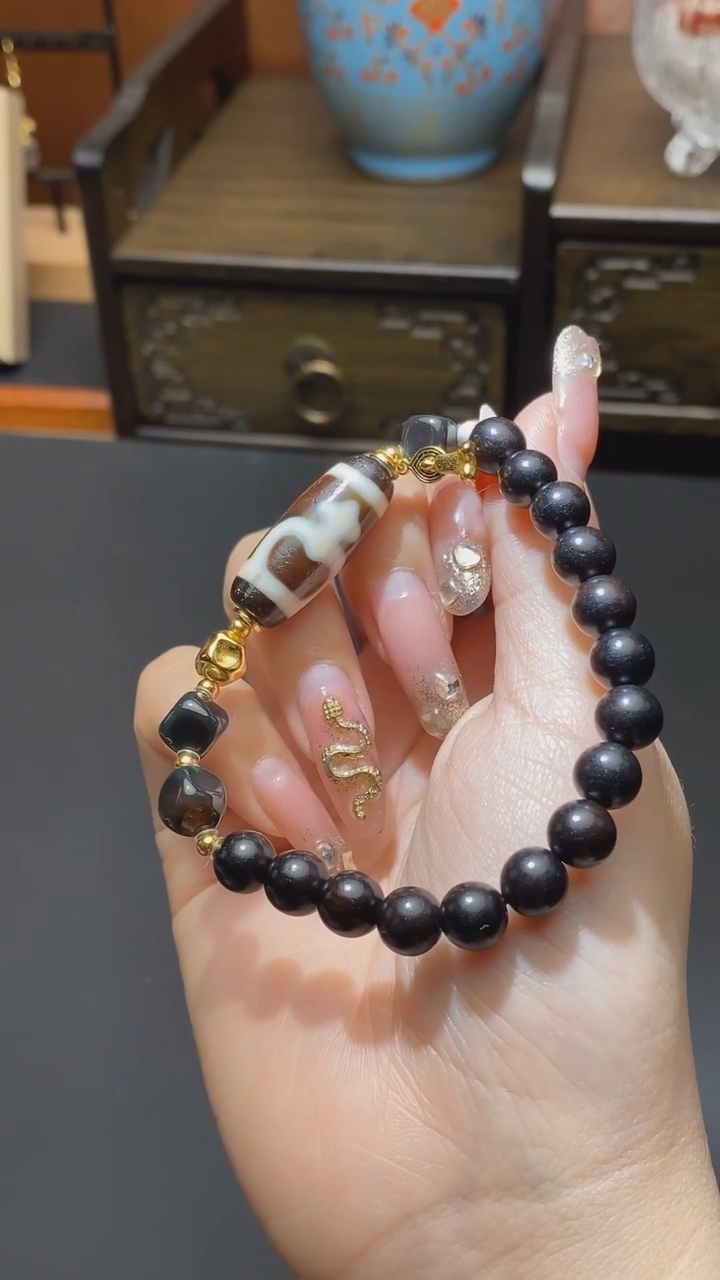 【闪购商品】玛瑙/玉髓手串未镶嵌宝瓶手串