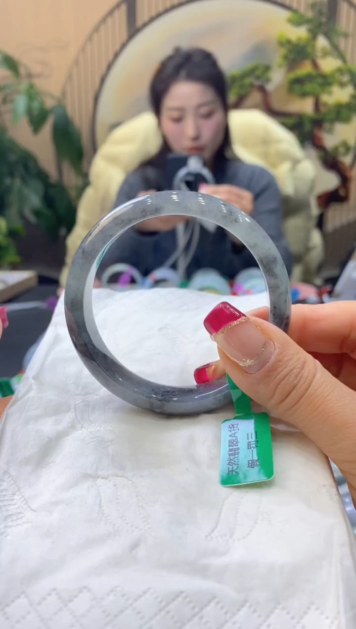 【闪购商品】翡翠手镯未镶嵌99919096