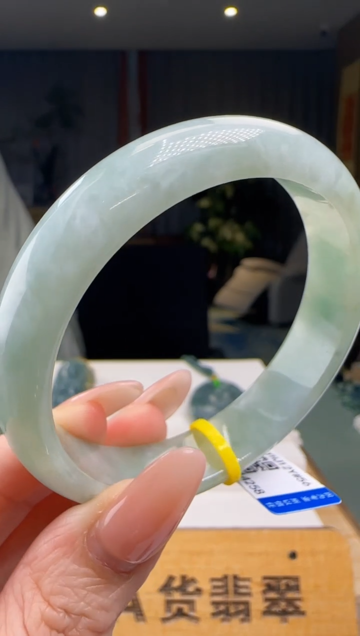 【闪购商品】翡翠手镯未镶嵌YJ@@960Q3J14258