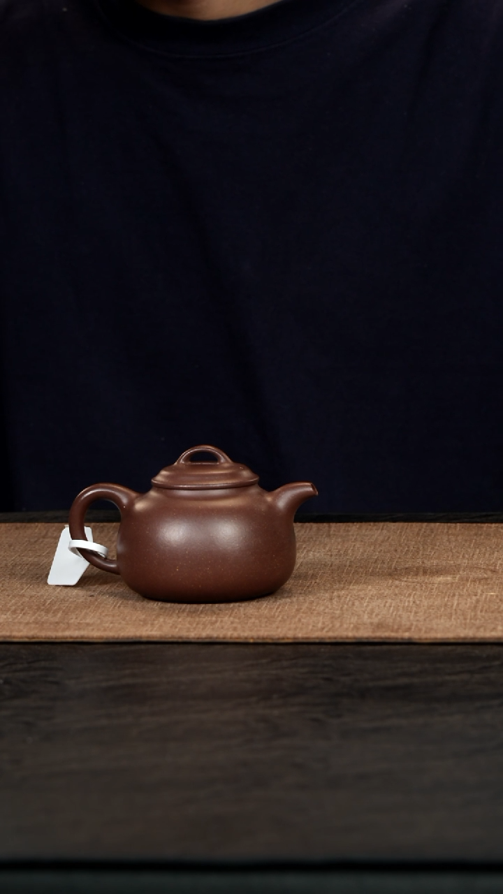 茶壶紫砂秦权紫泥150cc
