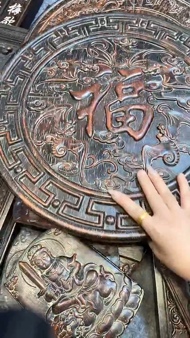 木紫檀雕刻一物一拍以直播间为准