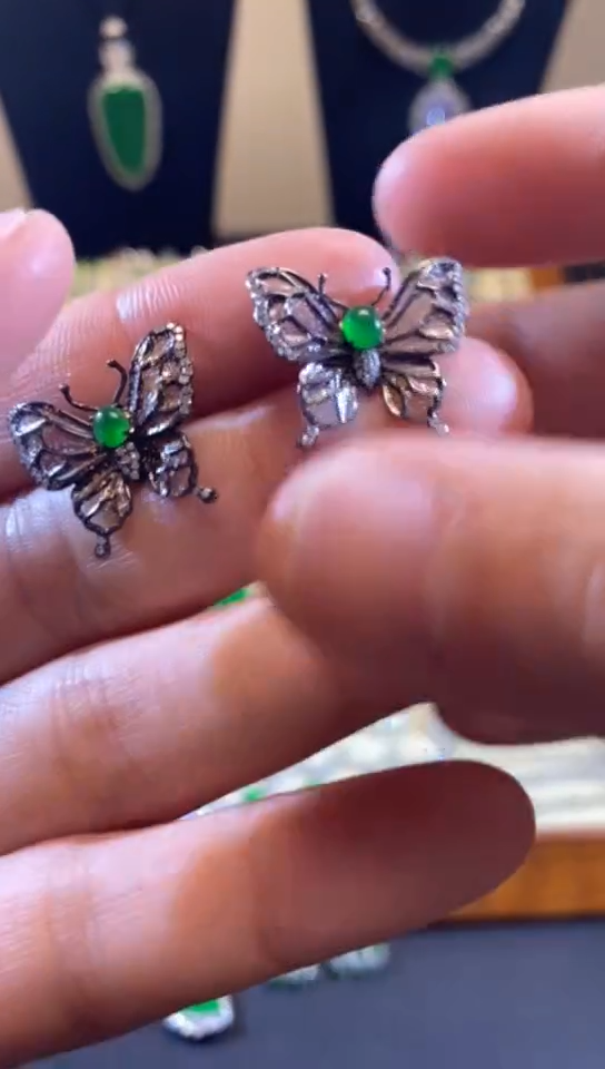 【闪购商品】翡翠耳饰18K金镶嵌缅甸天然A货翡翠