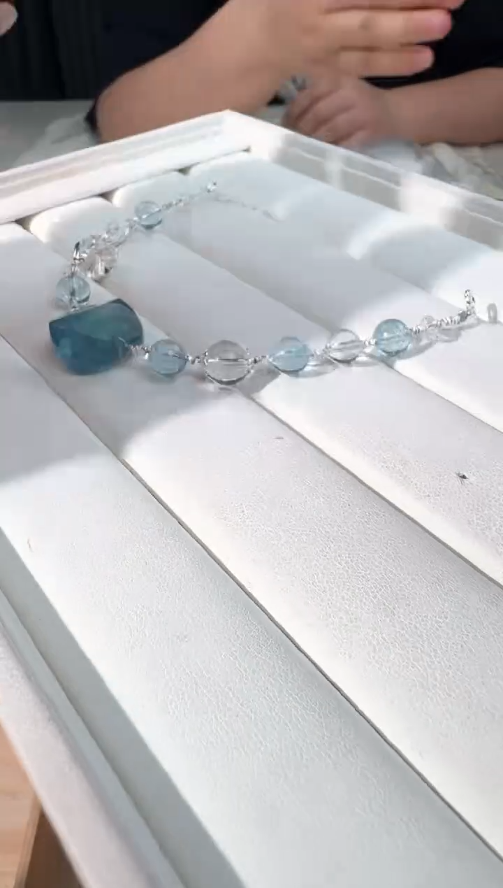 水晶手链银S925镶嵌魔鬼蓝随行设计款