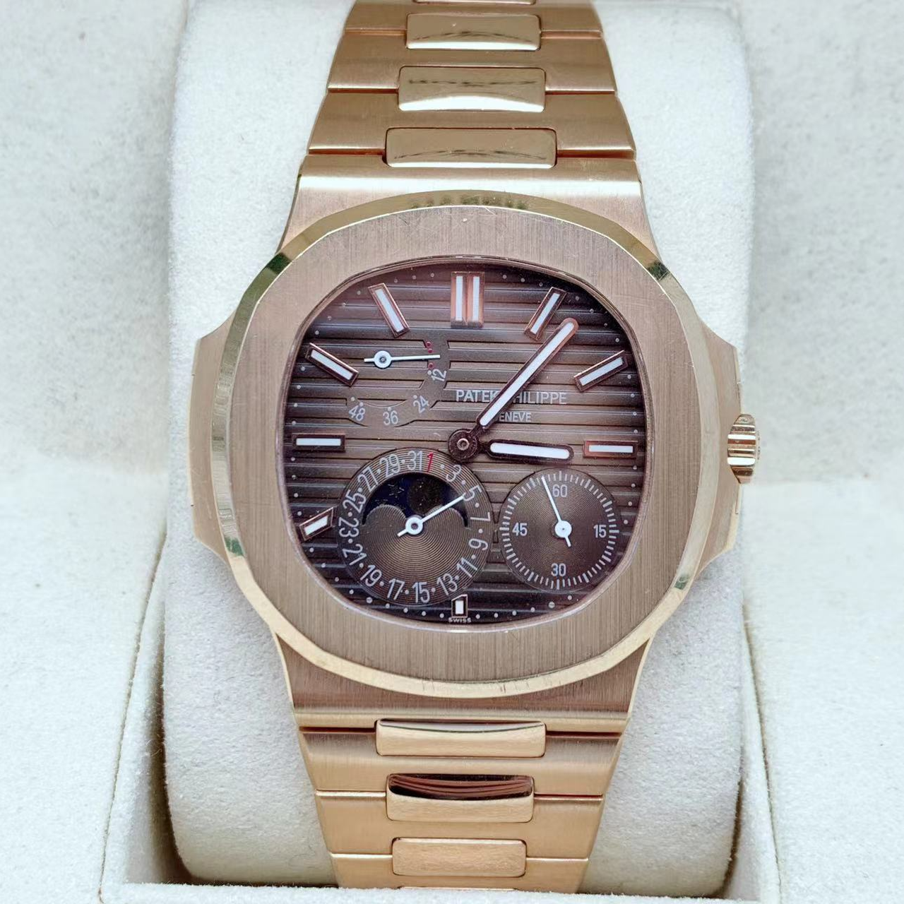 99新 Patek Philippe/百达翡丽 240芯升级5712r/40mm/18k金单表