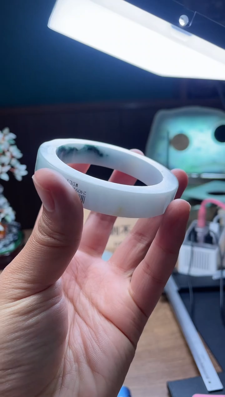 【闪购商品】定制翡翠手镯未镶嵌定制