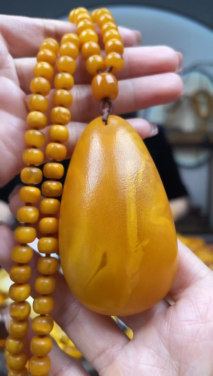 【闪购商品】琥珀裸石未镶嵌首饰 假1赔4 （多样性发货1件