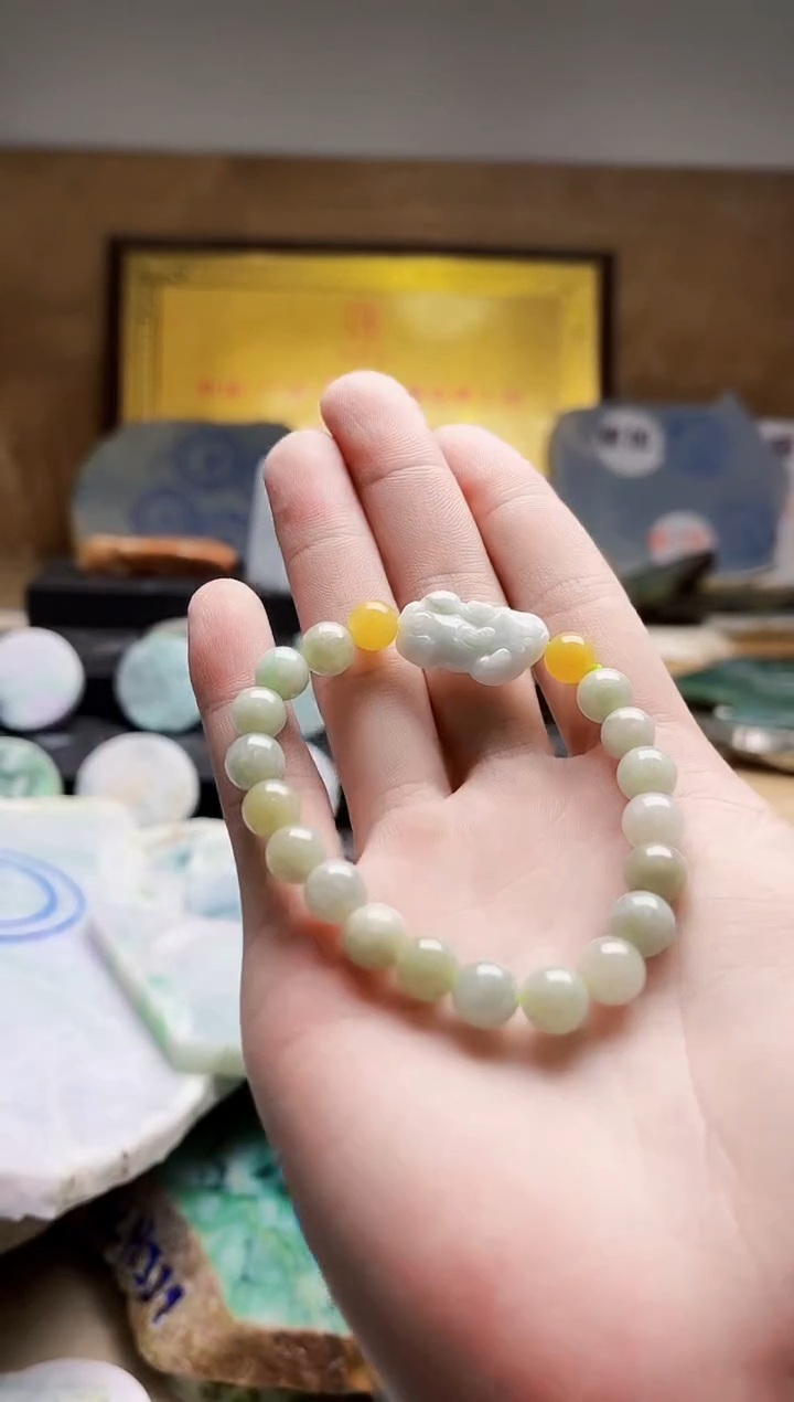 翡翠未镶嵌颈饰A货吴平557