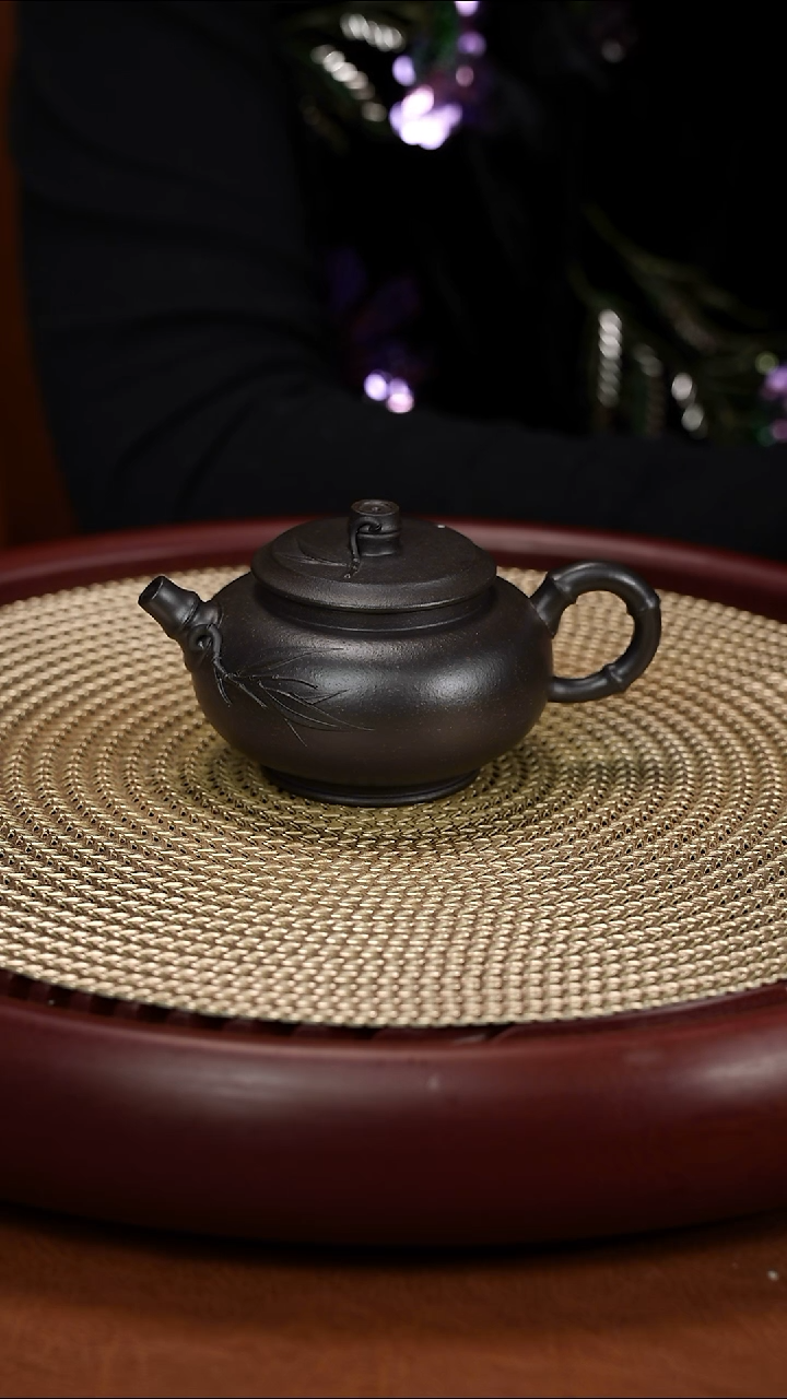 茶壶紫砂顾依萍 