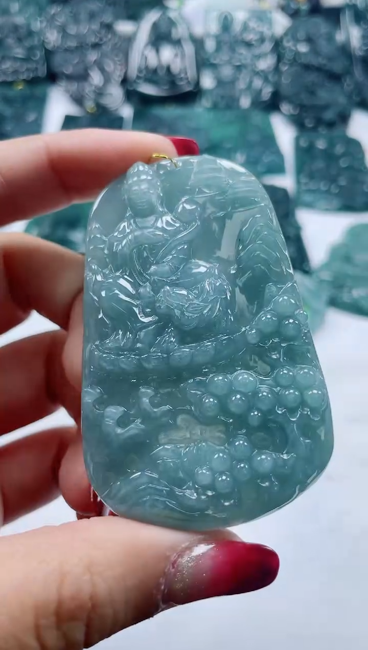 【闪购商品】翡翠颈饰未镶嵌            