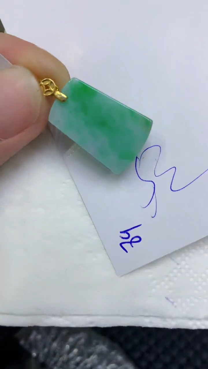 颈饰未镶嵌翡翠缅甸A货翡翠