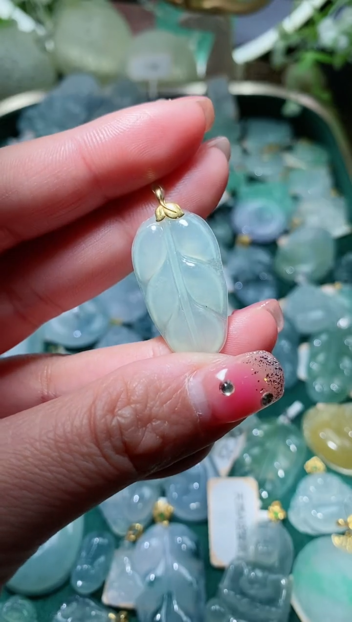 【闪购商品】翡翠颈饰18K金镶嵌天然A货翡翠一件