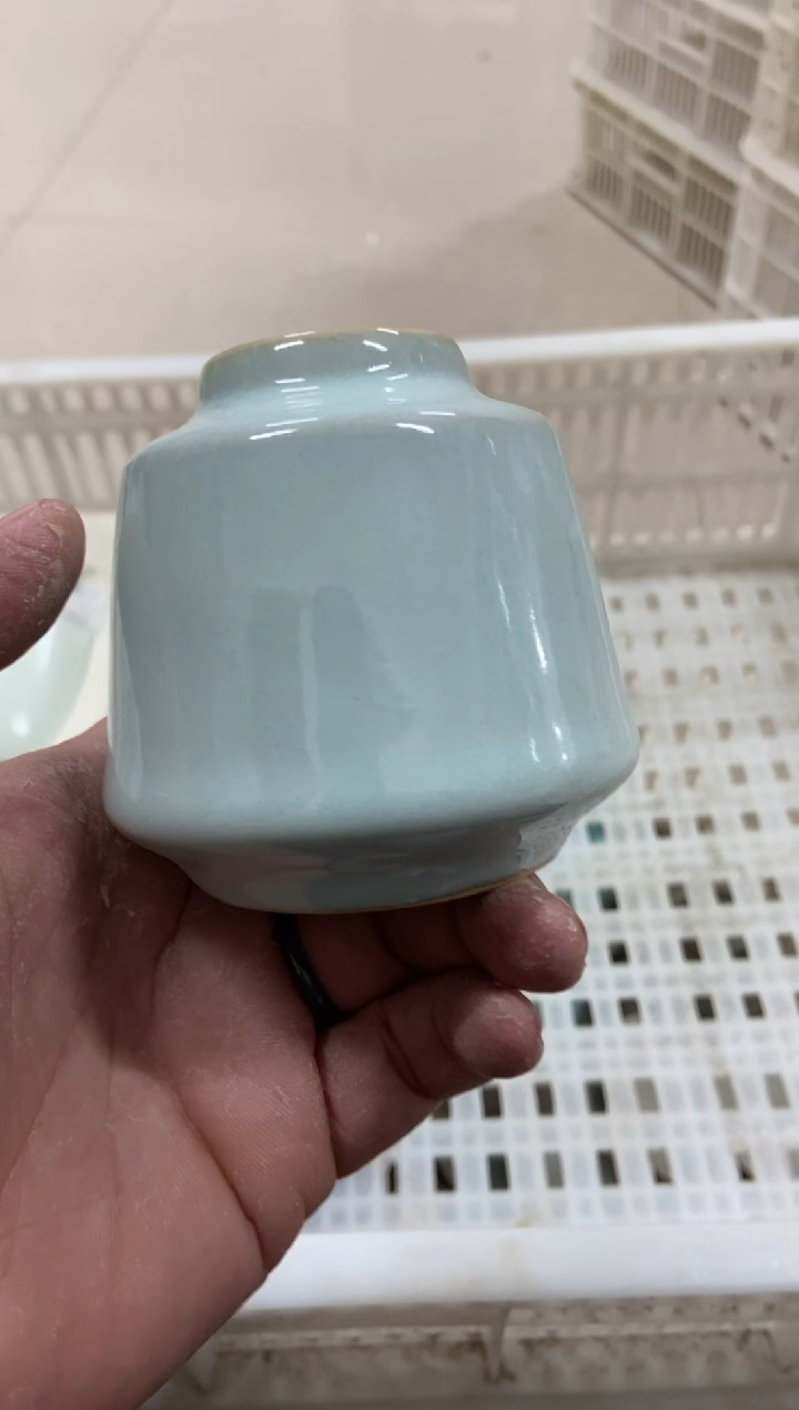杯子瓷无运费险有瑕疵的摄影的产品有使用过的痕迹有点脏介意勿拍