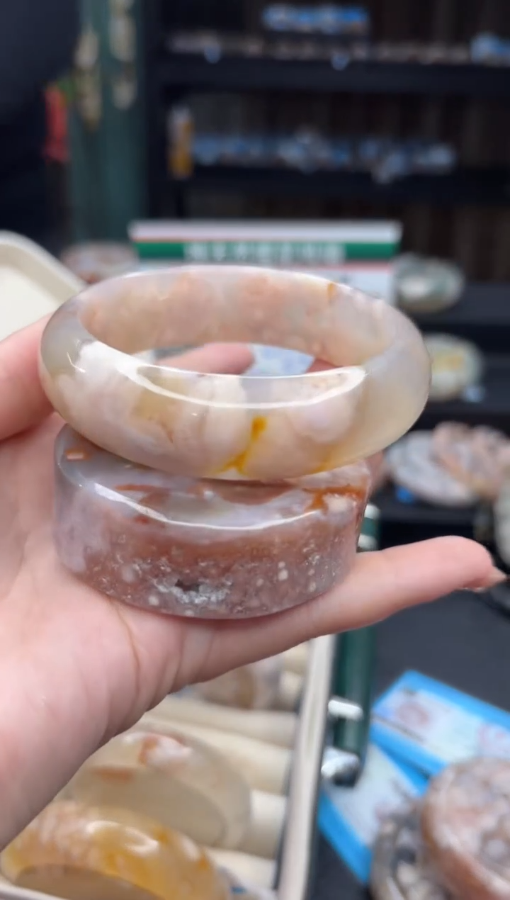 【闪购商品】石英质玉手镯未镶嵌662（60圈赠送镯心）