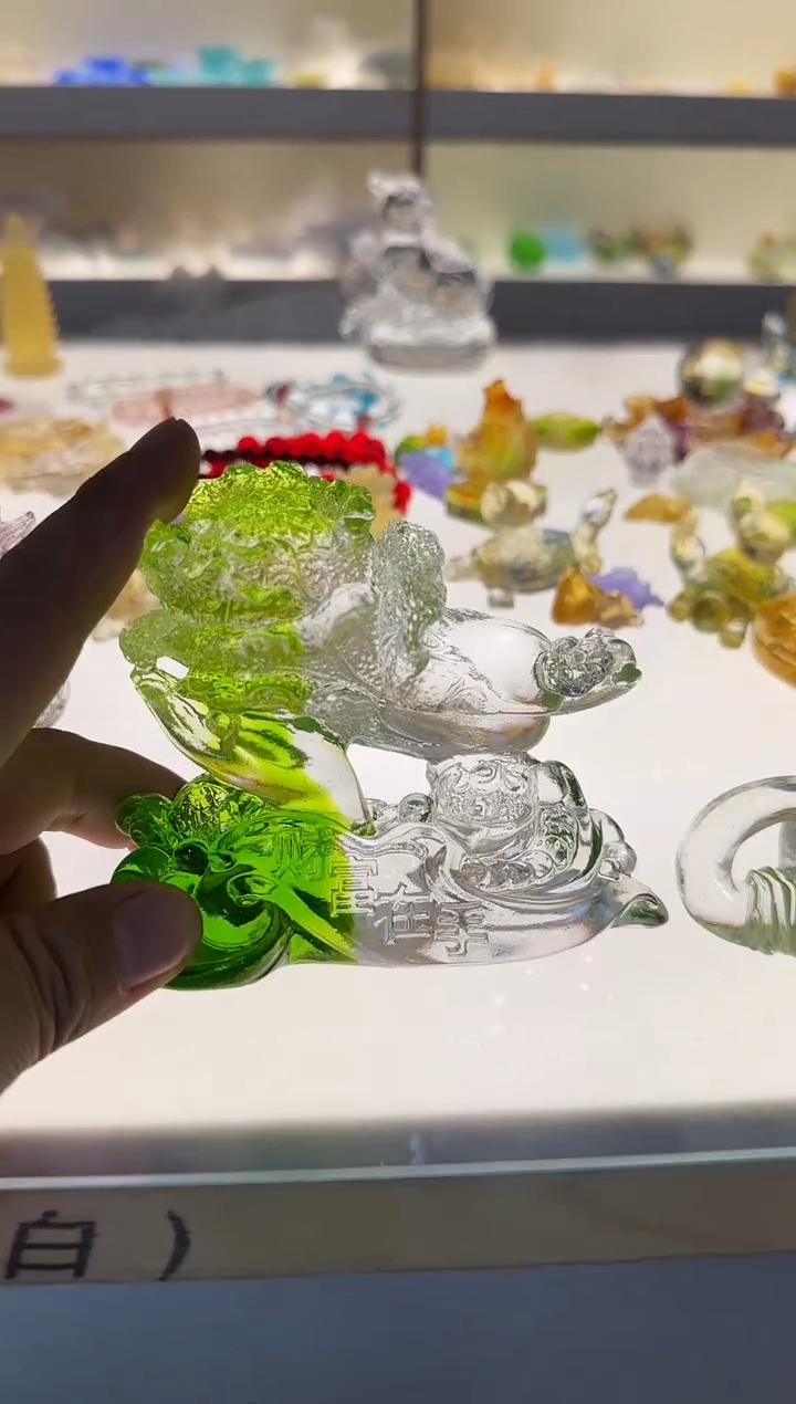 手工艺品琉璃财富在手