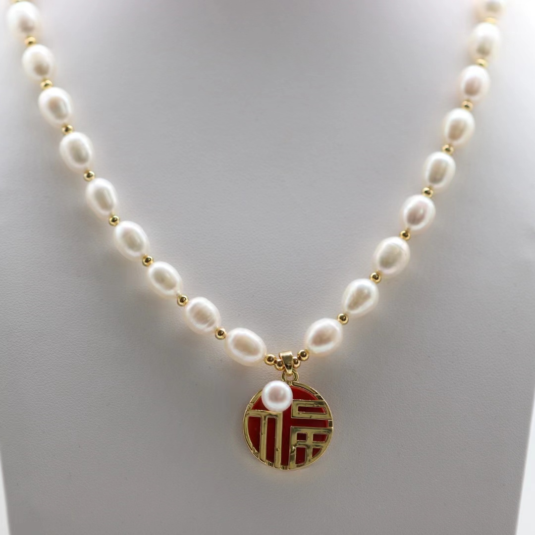 福气满满白色珍珠项链