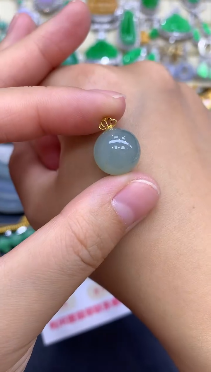 颈饰18K金镶嵌翡翠46-中国好珍宝