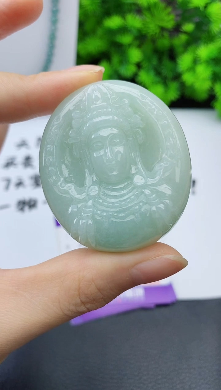 翡翠未镶嵌颈饰 