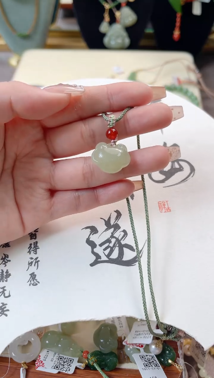 【闪购商品】和田玉颈饰未镶嵌cs