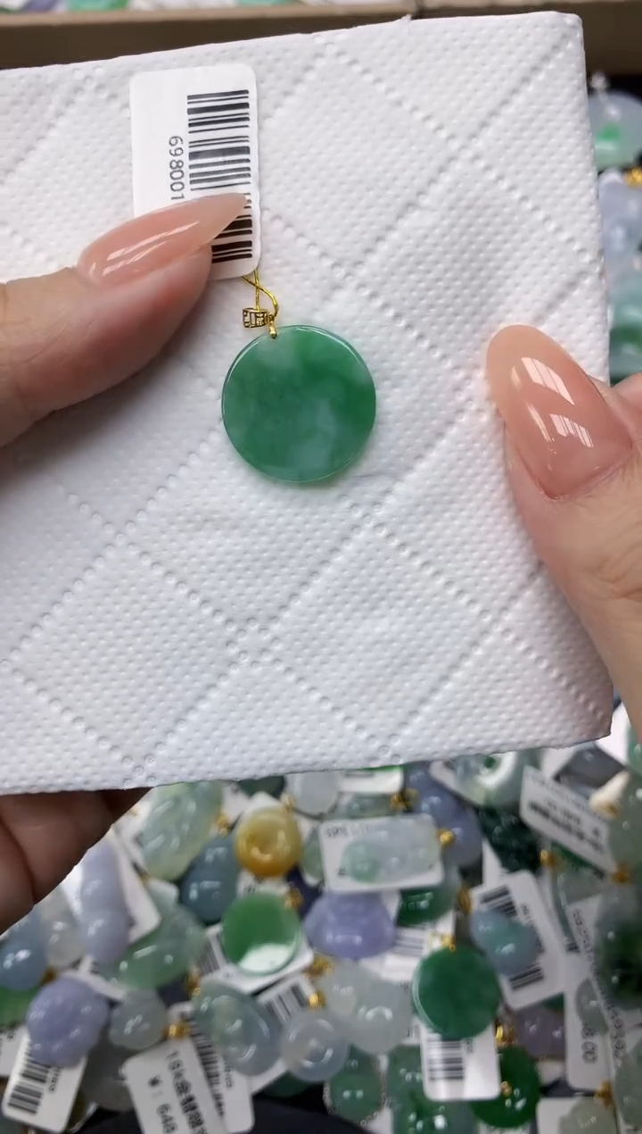 颈饰18K金镶嵌翡翠11111111111