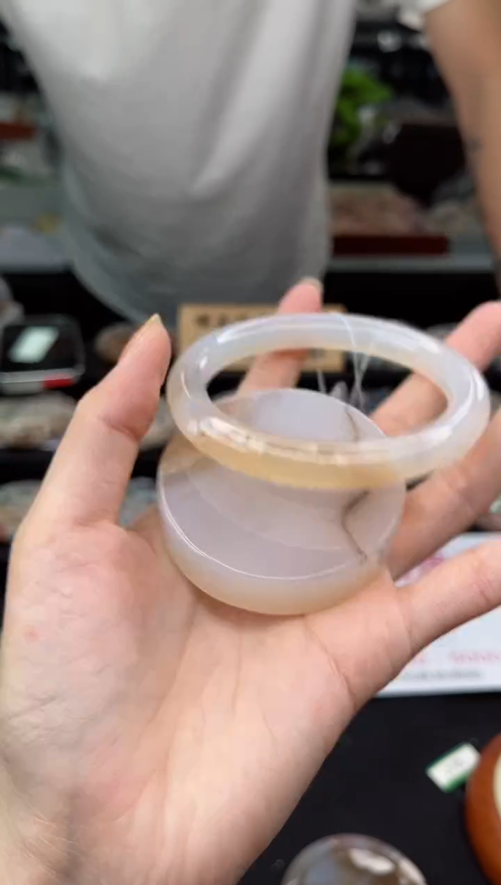 【闪购商品】石英质玉手镯未镶嵌60圈口（赠品镯心）3441937