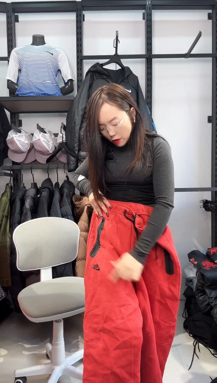 2606  编码  瑕疵直播间过款为准 尺码  ·  