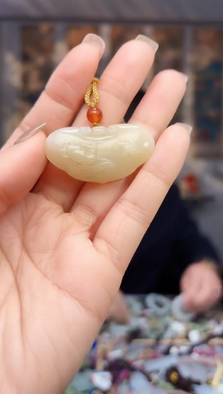 【闪购商品】和田玉挂件未镶嵌拍一发一
