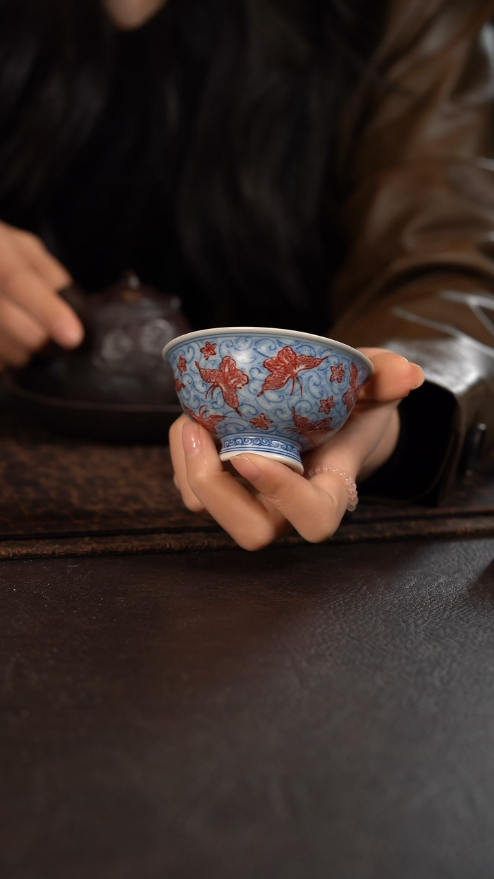 【闪购商品】杯贵红窑青花釉里红蝴蝶撇口杯