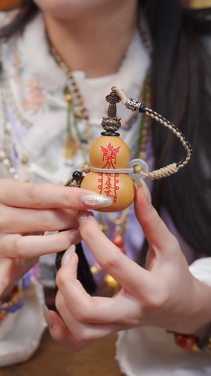 398漆艺工艺小葫芦48