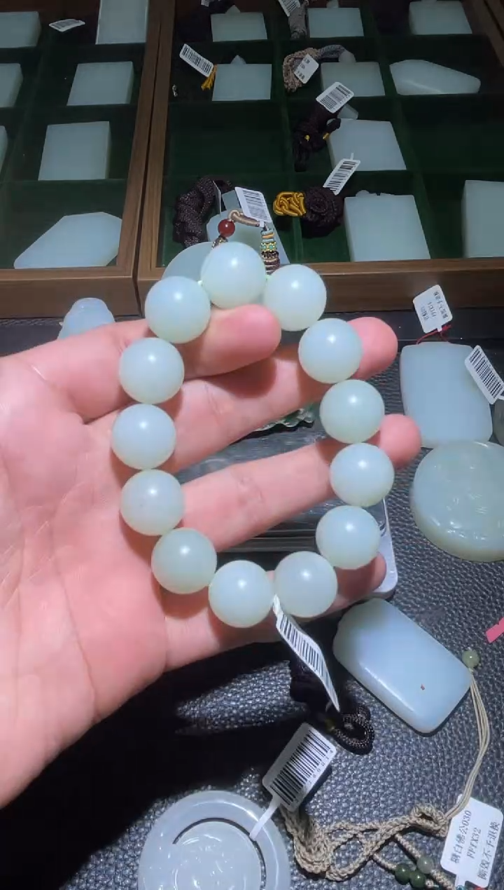 未镶嵌手链和田玉手串