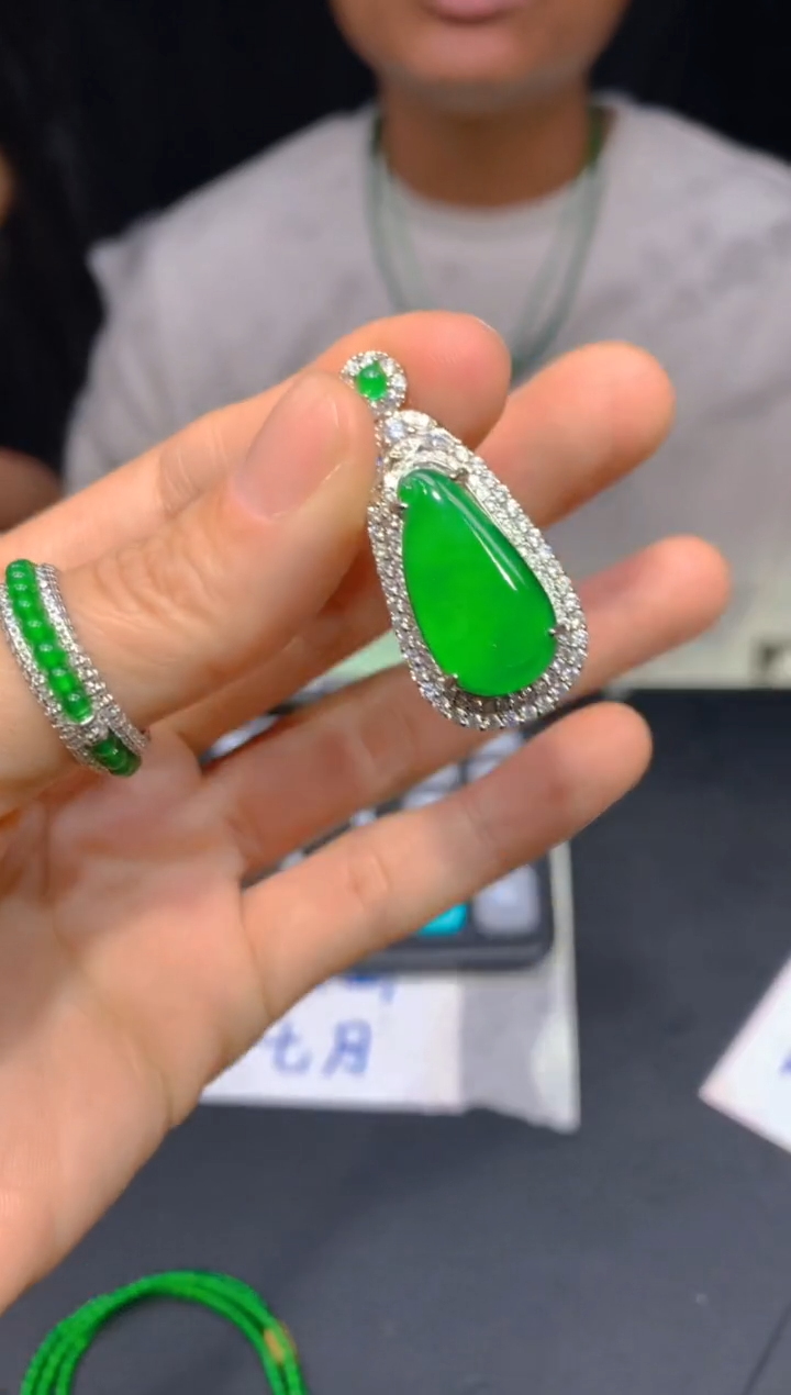 【闪购商品】定制翡翠未镶嵌265多样性发货（发其一）