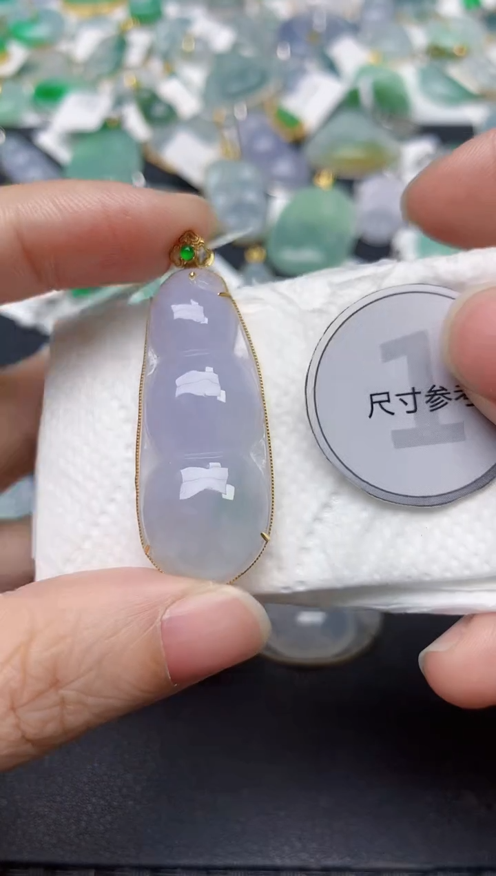颈饰18K金镶嵌翡翠天然缅甸A货翡翠