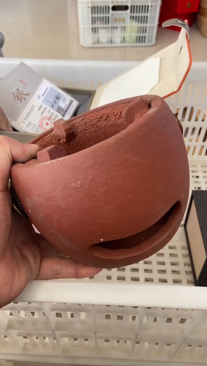 无运费险有瑕疵的摄影的产品有使用过的痕迹有点脏介意勿拍