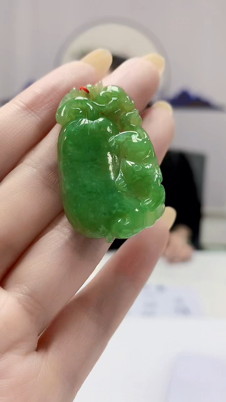 【闪购商品】定制翡翠未镶嵌4852DD-毛货挂件215