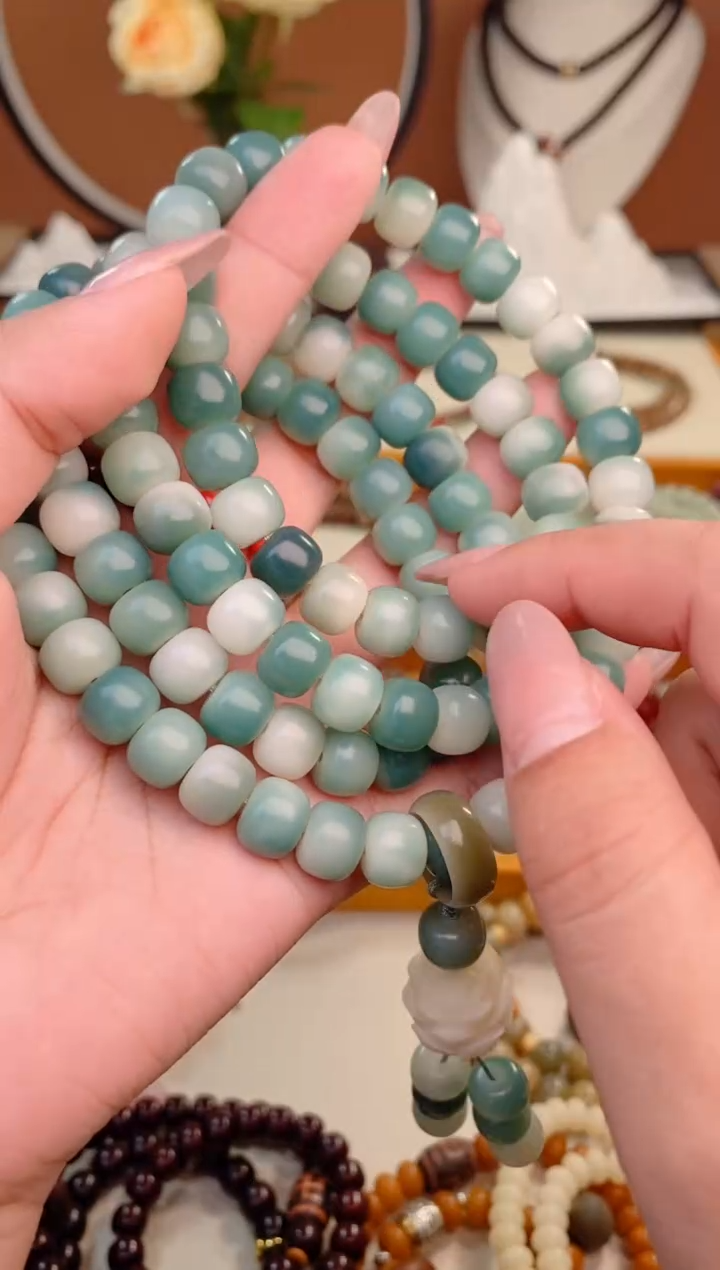 【闪购商品】菩提根/象牙果手串半山水莲花108颗