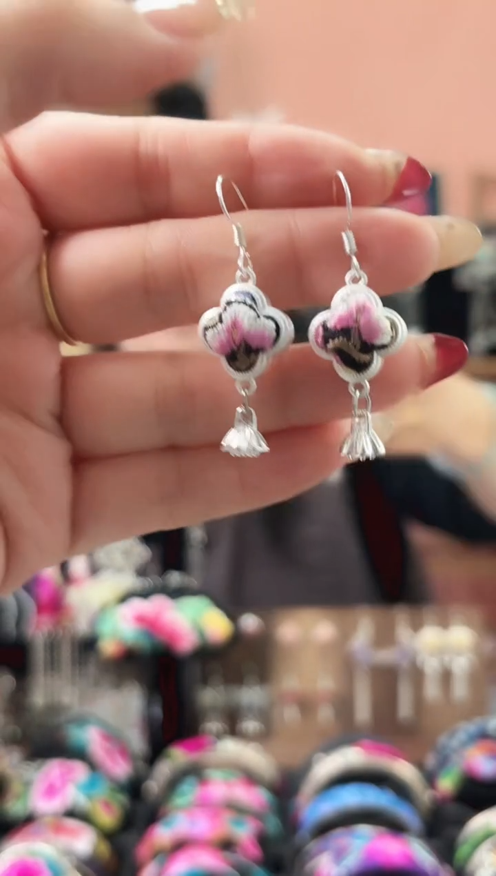 织绣艺枝独绣手工饰品221